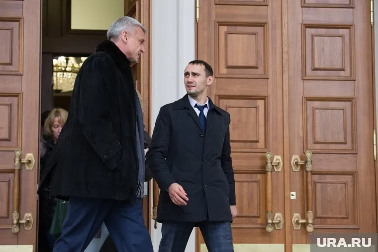 Владелец группы компаний "Генстройурал" Евгений Голубенко пытается доказать мэрии, что потратил на ФОК "Президентский" лишних 114 млн