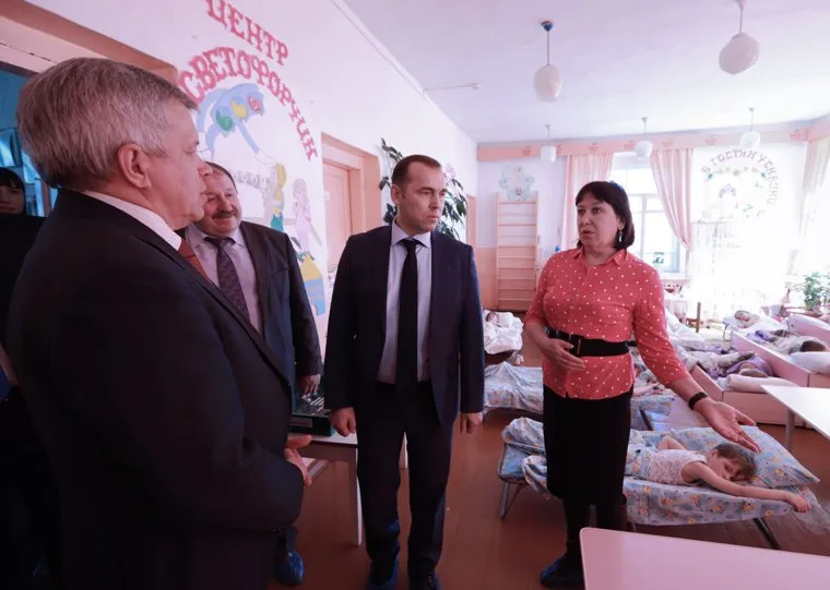 Шум шатрово необр