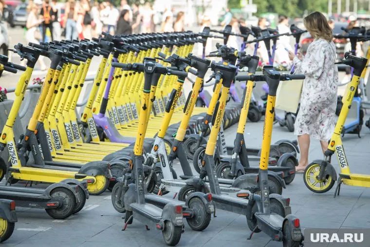 Флешмоб в честь завершения голосования по программе «Формирование комфортной городской среды». Екатеринбург