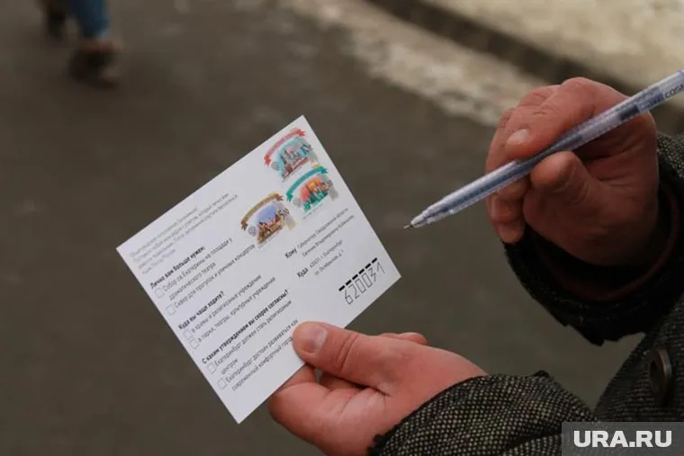 Горожанам предлагают ответить на три вопроса про храм