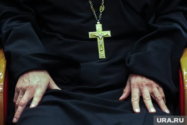 По словам игумена, для реставрации купели необходимо собрать не менее 300 тысяч рублей