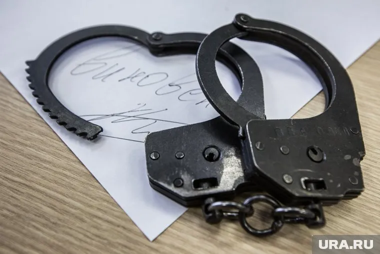 Суд сначала отпустил на свободу криминального авторитета, а затем признал его виновным