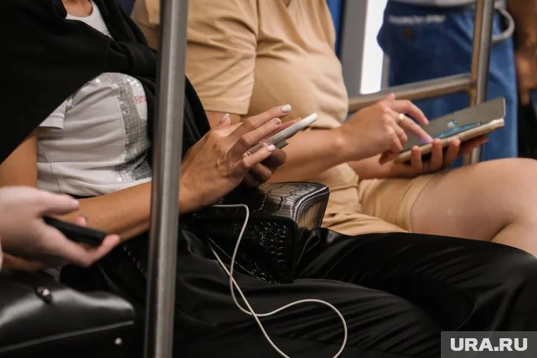 Маркировка информации, созданной искусственным интеллектом, может помочь в борьбе с фейками, считает первый замглавы АНО «Диалог Регионы» Кирилл Истомин