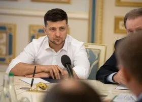 Жители ЛНР призвали Зеленского сесть за стол переговоров с РФ