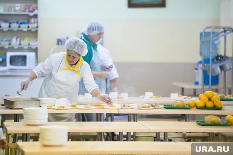 Наказание понесли повар, заведующая производством и поставщик крупы