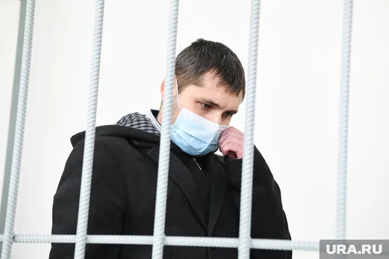 Александр Хусаинов проведет в колонии строгого режима 16 лет