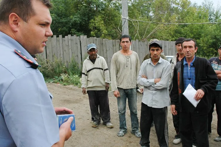 Гастарбайтеры. УФМС. Мигранты. Челябинск.