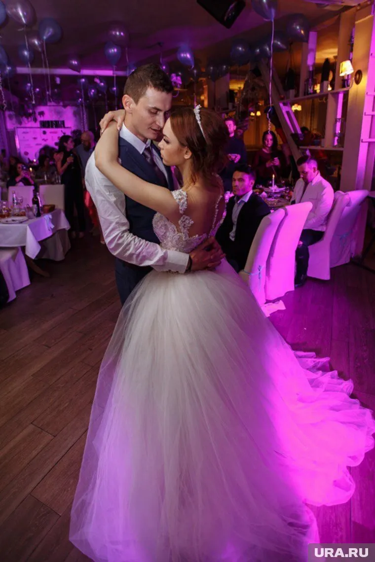 Диана и Андрей отметили свадьбу с размахом