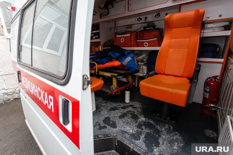 С пермячкой провели беседу сотрудники скорой помощи