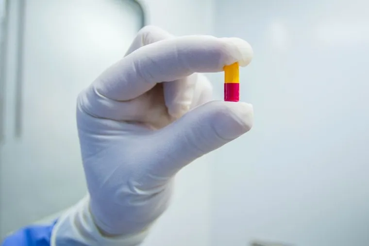 Поездка Евгения Куйвашева в Новоуральск: завод Медсинтез и детский сад №15., таблетки, лекарства, медикаменты, триазавирин