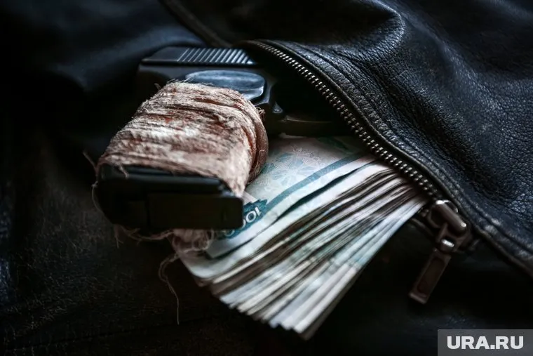 С курганскими рабочими не рассчитались и пригрозили разборками