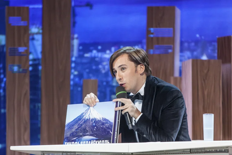 Комик-иноагент сделал неоднозначный жест