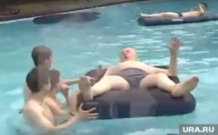 Политик не скрывал волнения перед падением