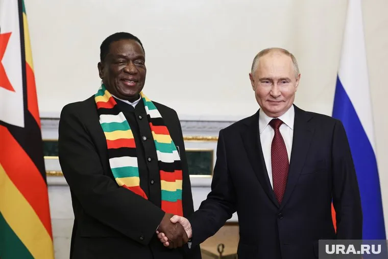 Президент РФ Владимир Путин продолжает укреплять связи с Африкой