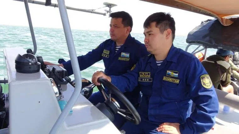 Поиски осложняются низкой видимостью под водой и илистыми отложениями (архивное фото)