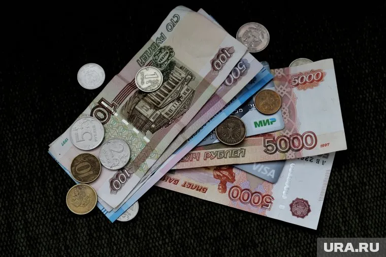 Пособие по уходу за ребенком будет 57,4 тысячи рублей