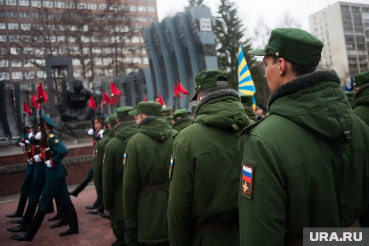 На пенсии военным выделят на 600 миллиардов рублей больше