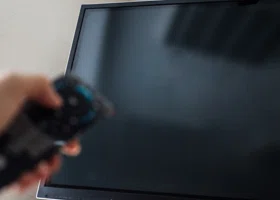 В районах ХМАО отключат радио и телевидение