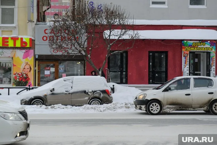 Пока ночью будет минусовая температура, менять резину не стоит