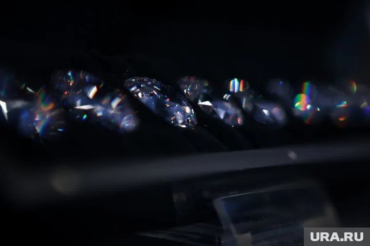 Япония с 10 мая запретит импорт российских алмазов