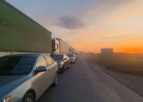 В Кургане на шоссе Тюнина образовалась гигантская пробка из-за ДТП