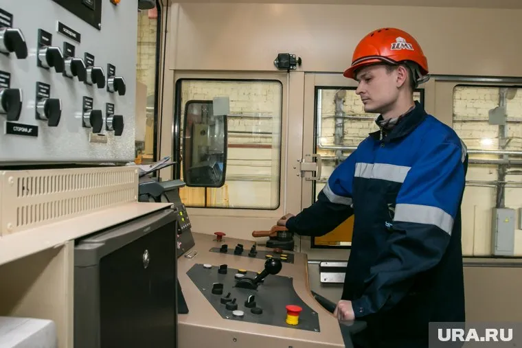 Машинисты в ЯНАО получают свыше 200 тысяч рублей (архивное фото)