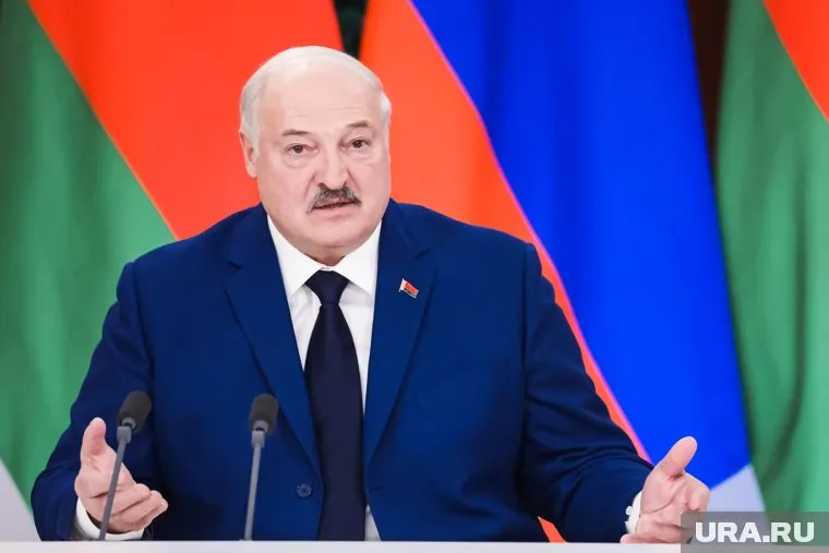 Лукашенко заявил, что больше всего давление со стороны стран Балтии ощущают белорусские спецслужбы