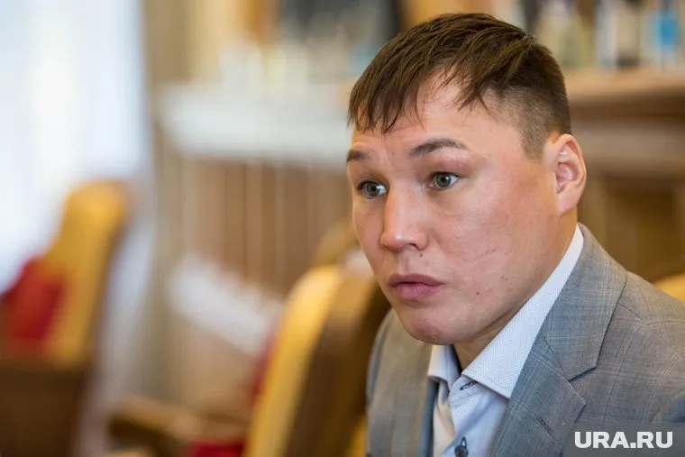 Депутат думы ХМАО Руслан Проводников подал документы на участие в праймериз «Единой России»