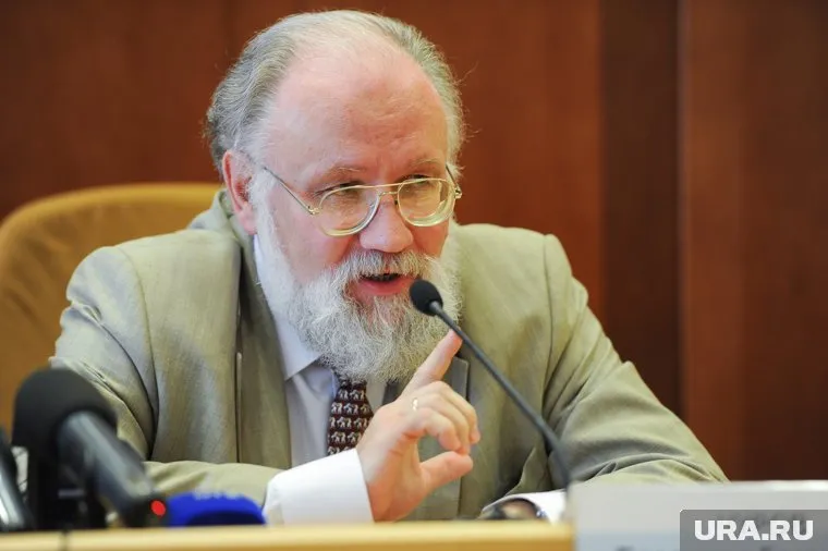 Глава ЦИК Владимир Чуров очень подробно объяснил суть последних избирательных новелл