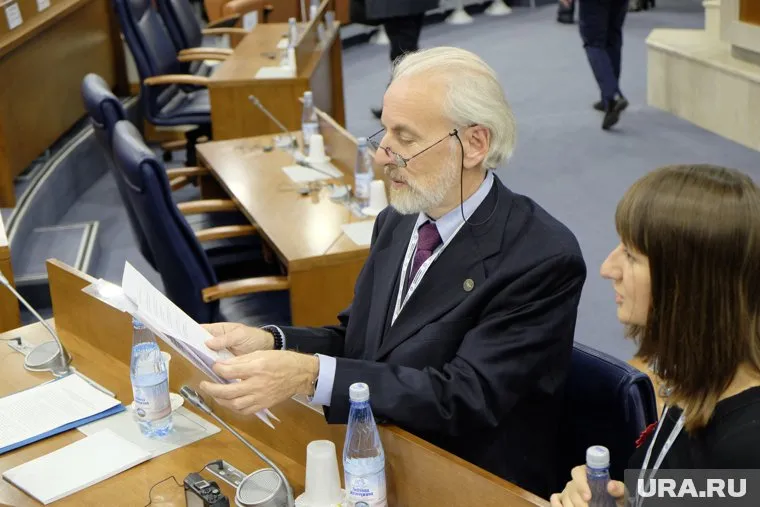 Эксперт Дворкин рассказал курганцам об опасности сект