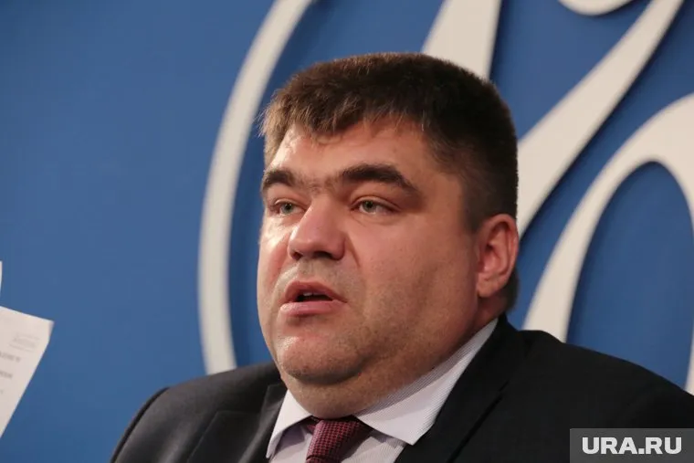 Александр Филиппов остается главой Свердловского района до июня