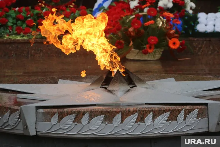 Песков обещал раскрыть список лидеров, решивших посетить РФ на 80-летие Великой Победы