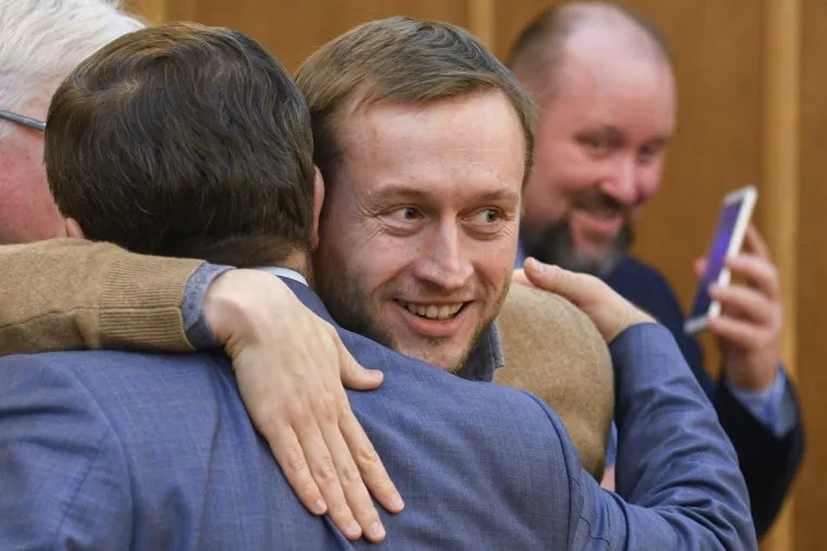 Внеочередная консультация депутатов ЕГД по вопросу повышения заработной платы мэру города и его заместителям. Екатеринбург