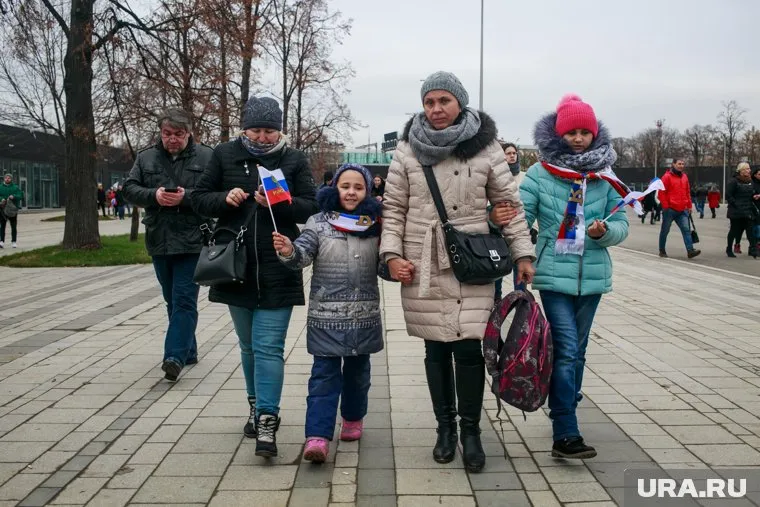 По мнению демографа, с рождением четвертого ребенка в семье должен наступать «коммунизм»