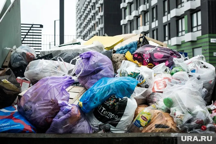 Недовольные жители неоднократно обращались в администрацию, Роспотребнадзор, но в ответ приходят только отписки