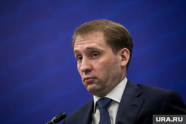 Россия числится среди лидеров по добыче нефти, газа и твердых полезных ископаемых, заявил Александр Козлов