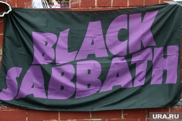 Причиной смерти Оззи Осборна стал инфаркт миокарда, пишут СМИ 