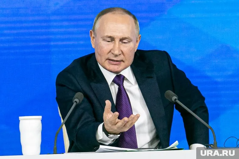 Владимир Путин поблагодарил судей за самоотверженность