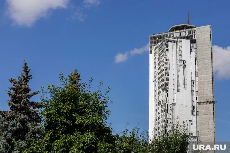 На высотки екатеринбуржец забирается не в первый раз