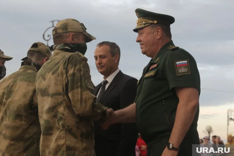 Количество контрактников, желающих участвовать в СВО, выросло после набегов ВСУ на Курскую область, уточнил Владимир Путин (архивное фото)