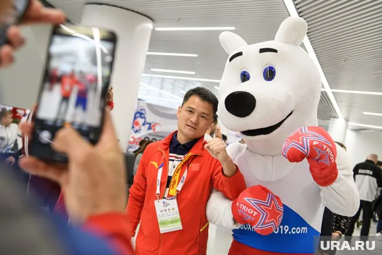 В Екатеринбург прибыли спортсмены из 91 страны