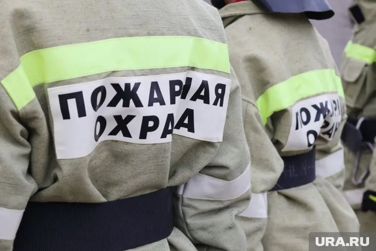 До приезда пожарных из дома вышли 35 человек