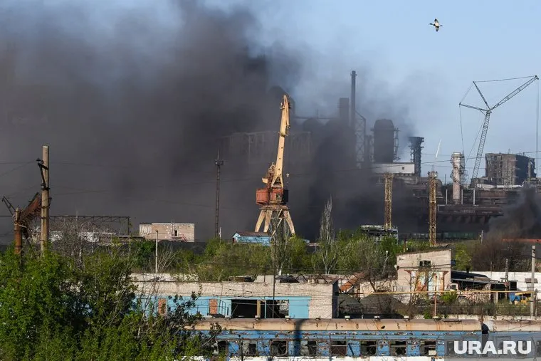Националисты покинули территорию завода