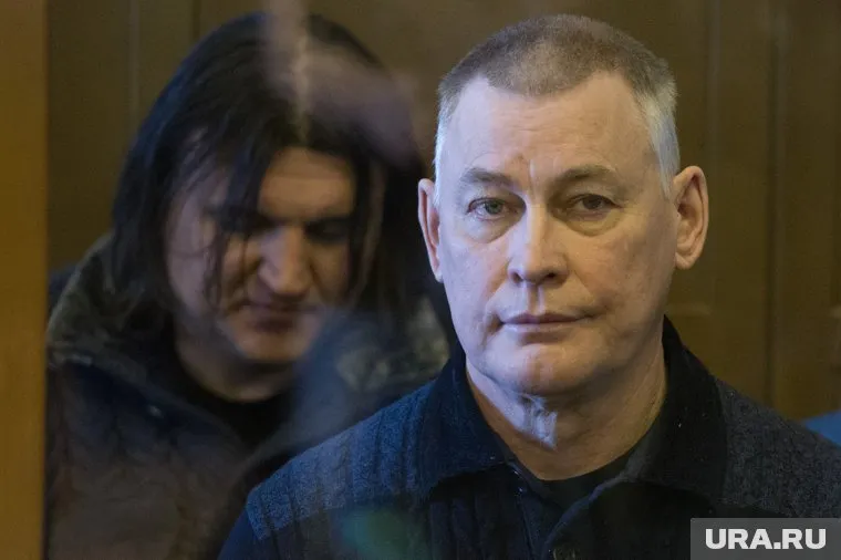 В четвертом по величине городе Челябинской области бандиты стали представителями власти