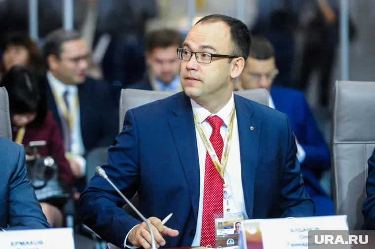 Олег Буданов руководил Карабашом с 2015 года