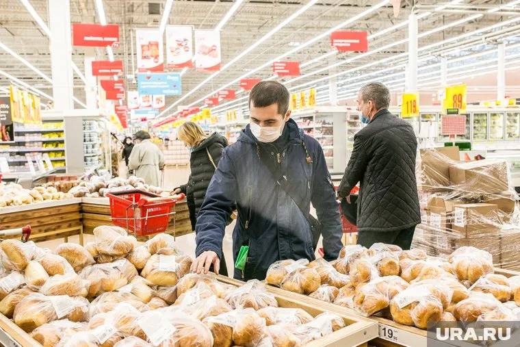 За короткое время стоимость хлеба в магазинах выросла с 36 до 70 рублей