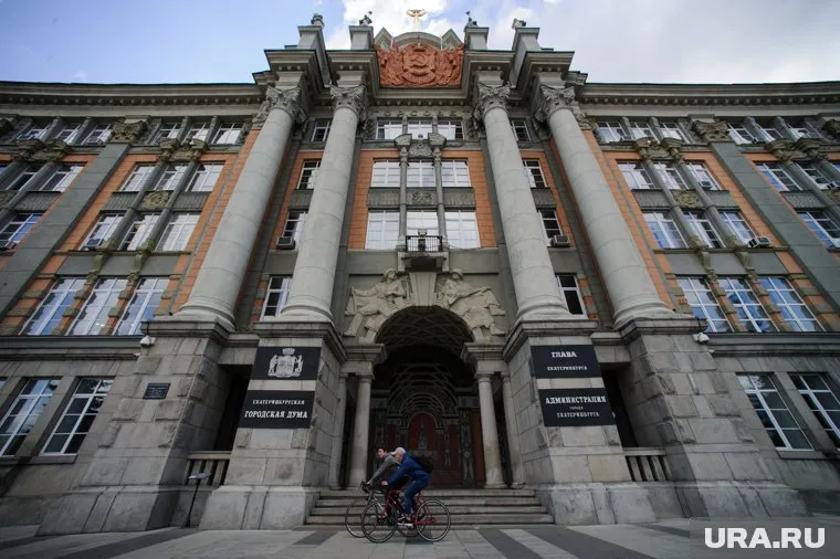 По «серому дому» распространяется документ, с которым мэрия сможет обратиться в суд