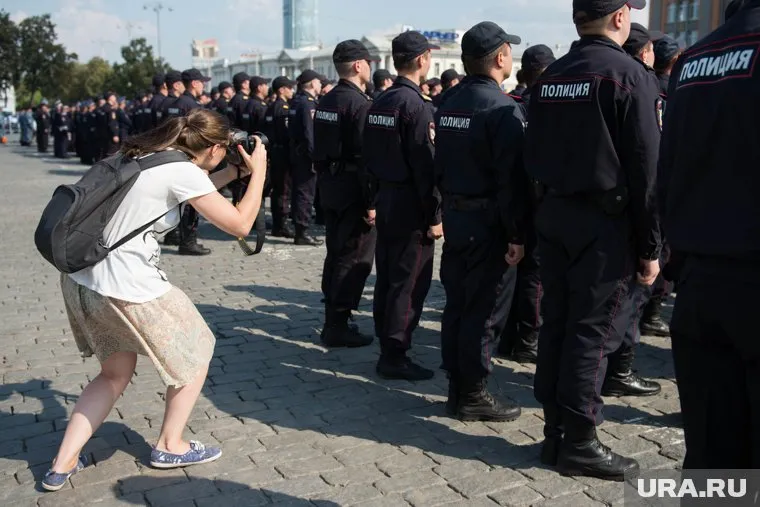 За долгие годы наблюдения силовики накопили много компромата