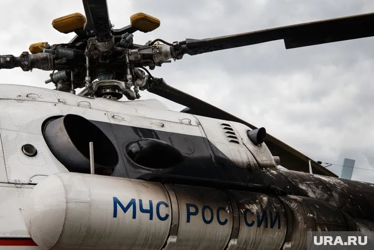 На Камчатке посадили коммерческий вертолет после плохого самочувствия пилота