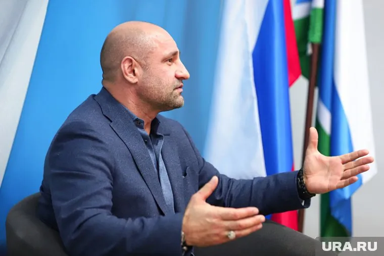 На подарке выгравировали позывной Артема Жоги